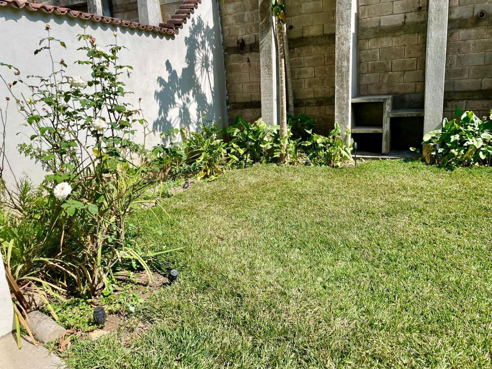 Casa Quetzal Bed & Breakfast Guatemala City Exterior photo